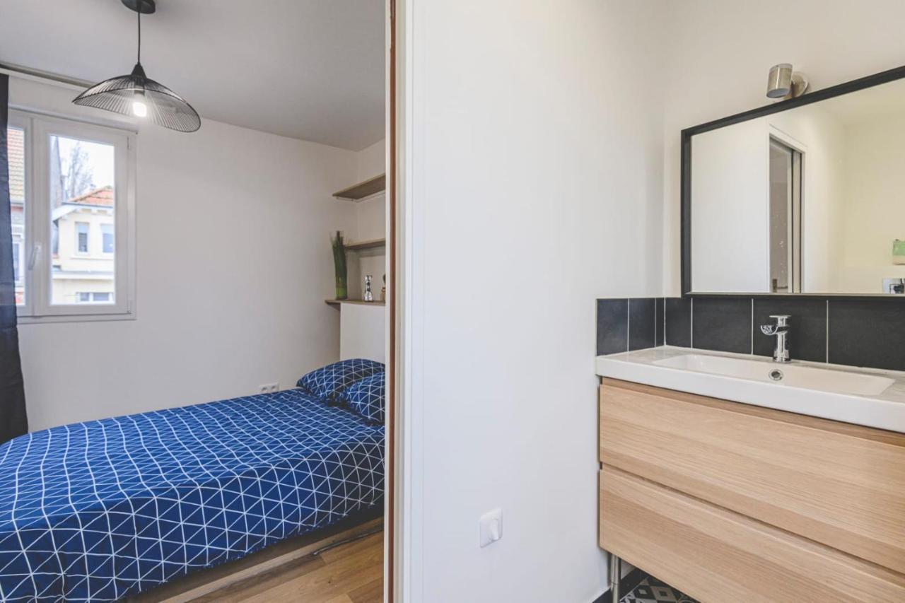 Appartement Lumineux Proche Cathedrale Reims Exterior photo